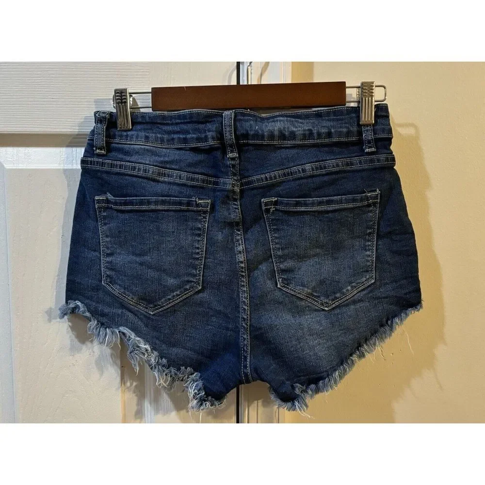 KanCan‎ Women's Sz 9 Jean Shorts Dark Wash Distressed Stretchy